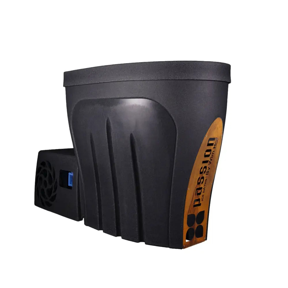 PassionSpa Wim Hof Ice Revive-isbad – sort plast, struktureret overflade, orange Passion-etiket PassionSpa Wim Hof Ice Revive-isbad – sort plast, struktureret overflade, orange Passion-etiket
